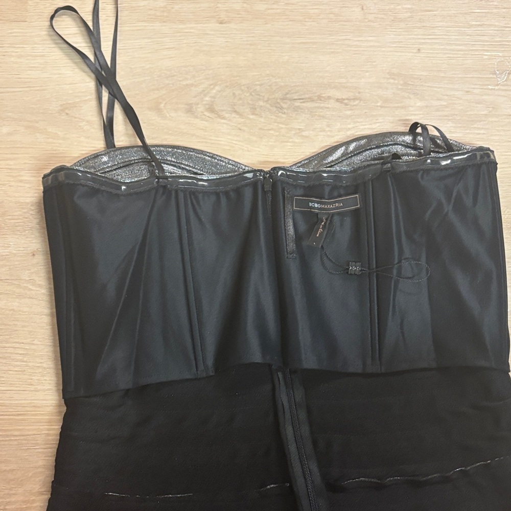 BCBGMaxAzria Metallic Silver Strapless Bandage Mini Dress โจ New with Minor Flaw - Picture 9 of 11